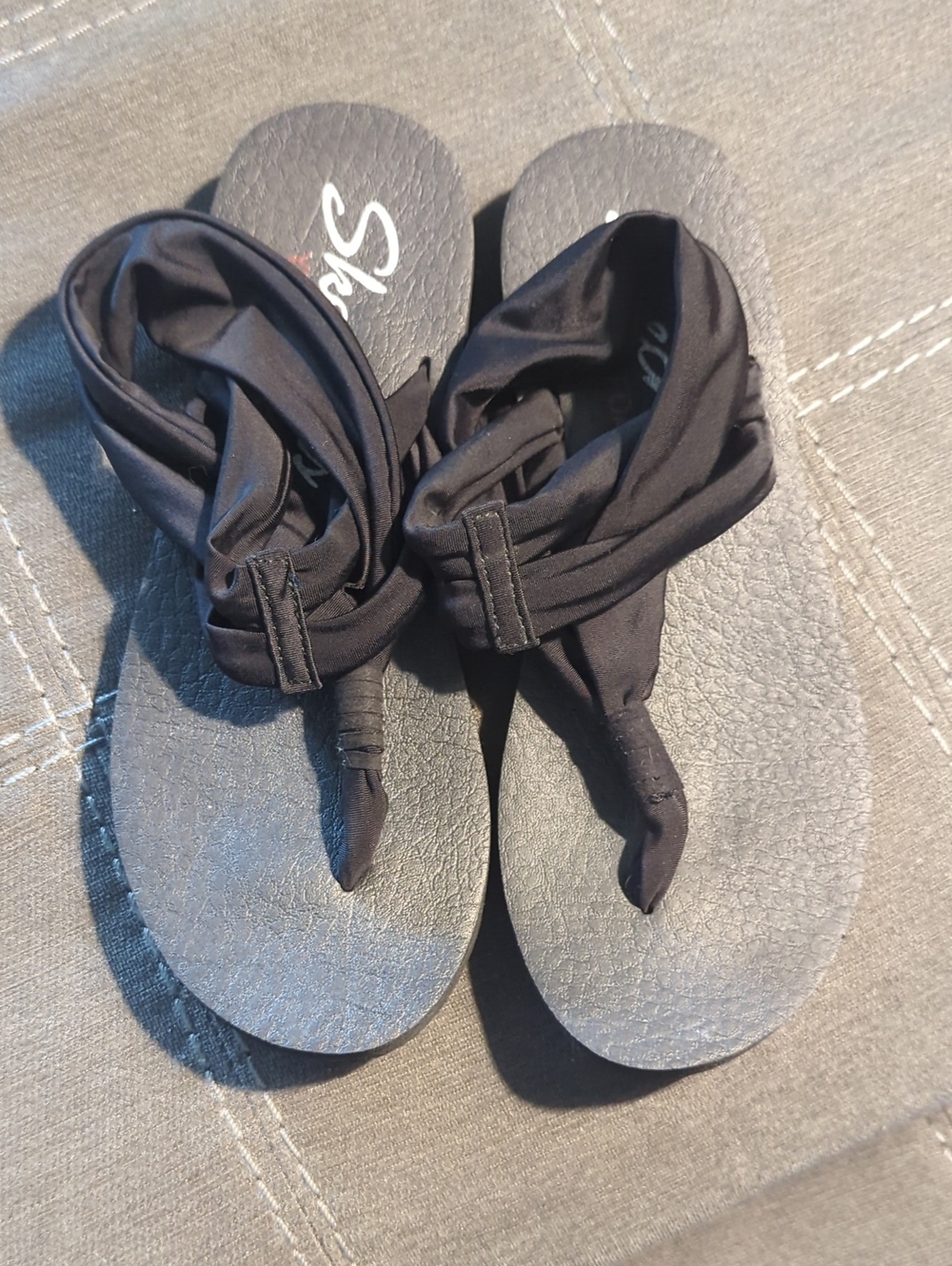 Skechers Black Twist-Fabric Toe-Post Sandals